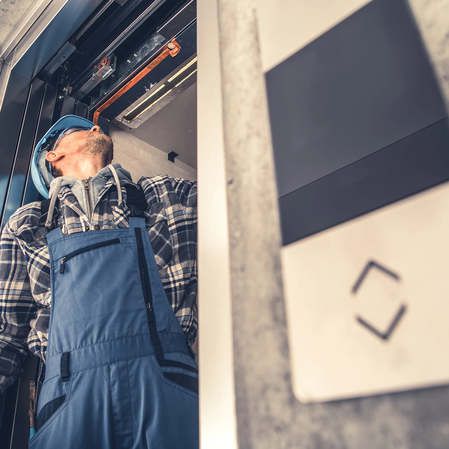 Ascensore industriale installato su misura